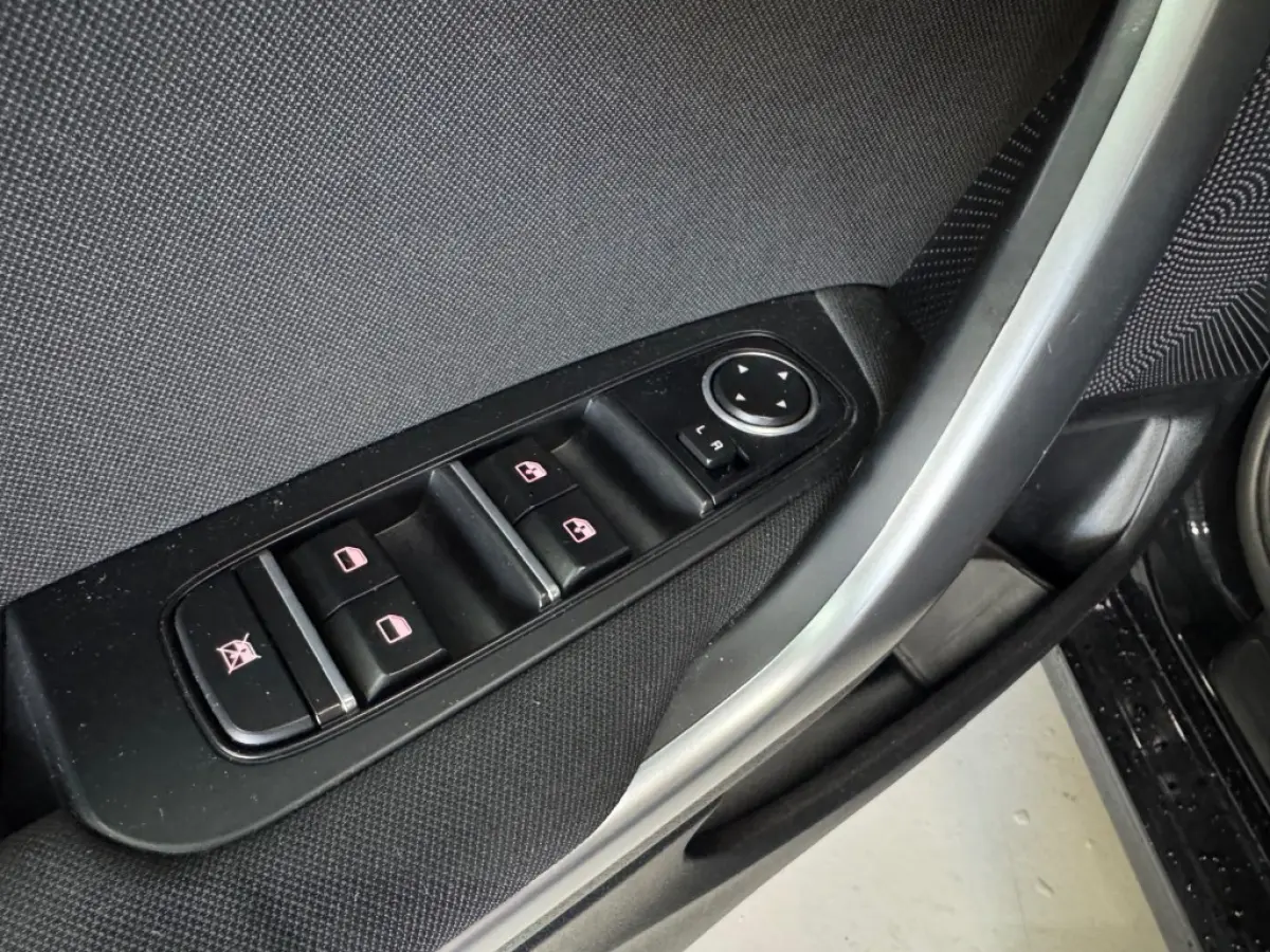 Sportswagon 1.0 T-GDI DynamincPlusLine / Full-LED / Apple Carplay / Android Auto / Geblindeerde achterruiten.