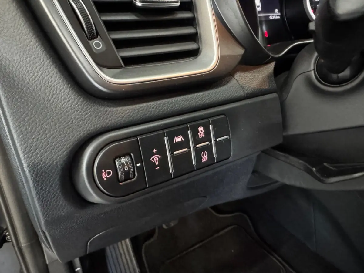 Sportswagon 1.0 T-GDI DynamincPlusLine / Full-LED / Apple Carplay / Android Auto / Geblindeerde achterruiten.
