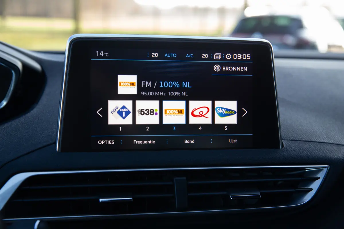 1.2 PureTech GT-Line 7p , Panoramadak,
