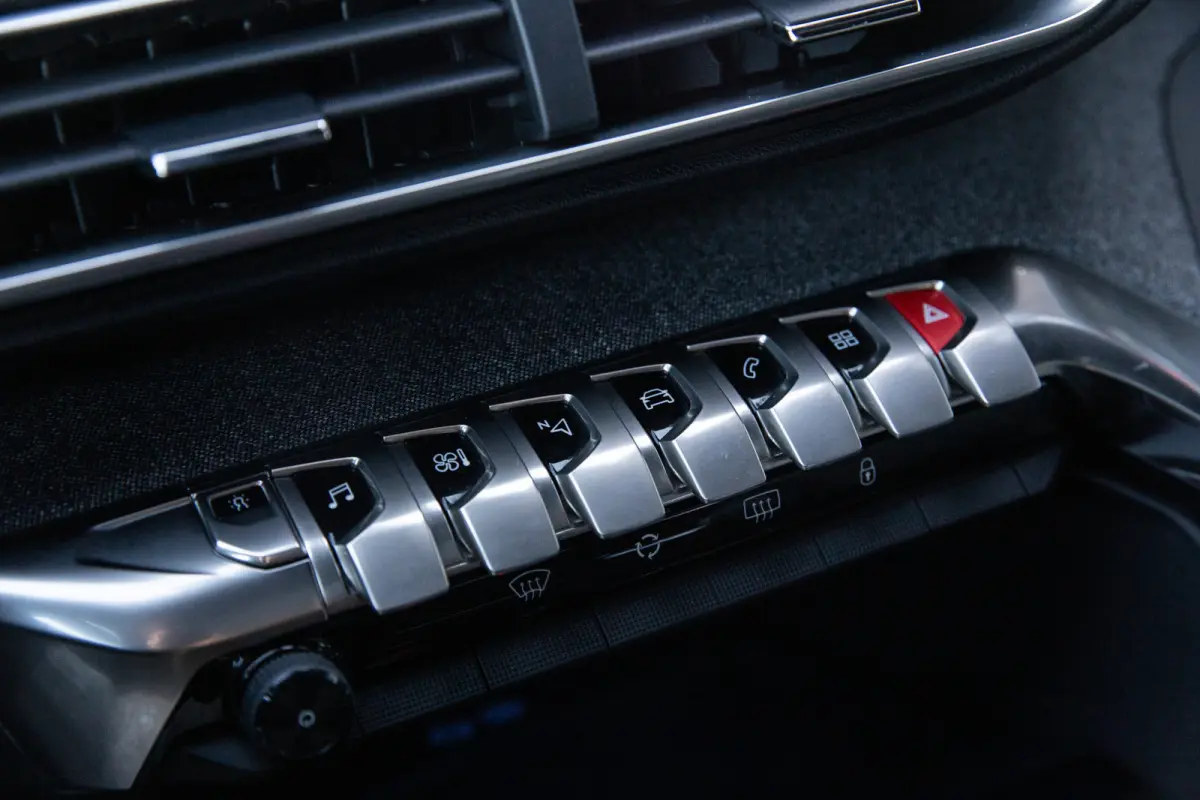 1.2 PureTech GT-Line 7p , Panoramadak,