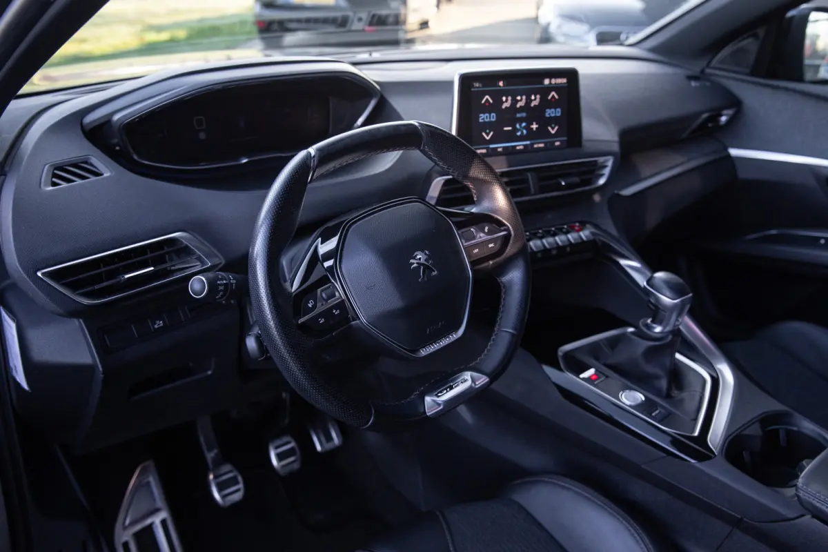 1.2 PureTech GT-Line 7p , Panoramadak,