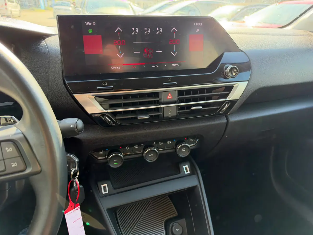 1.2 PureTech Feel, Navi, Airco, Automaat, Stoel verwarming, 1ste Eigenaar, INC BTW