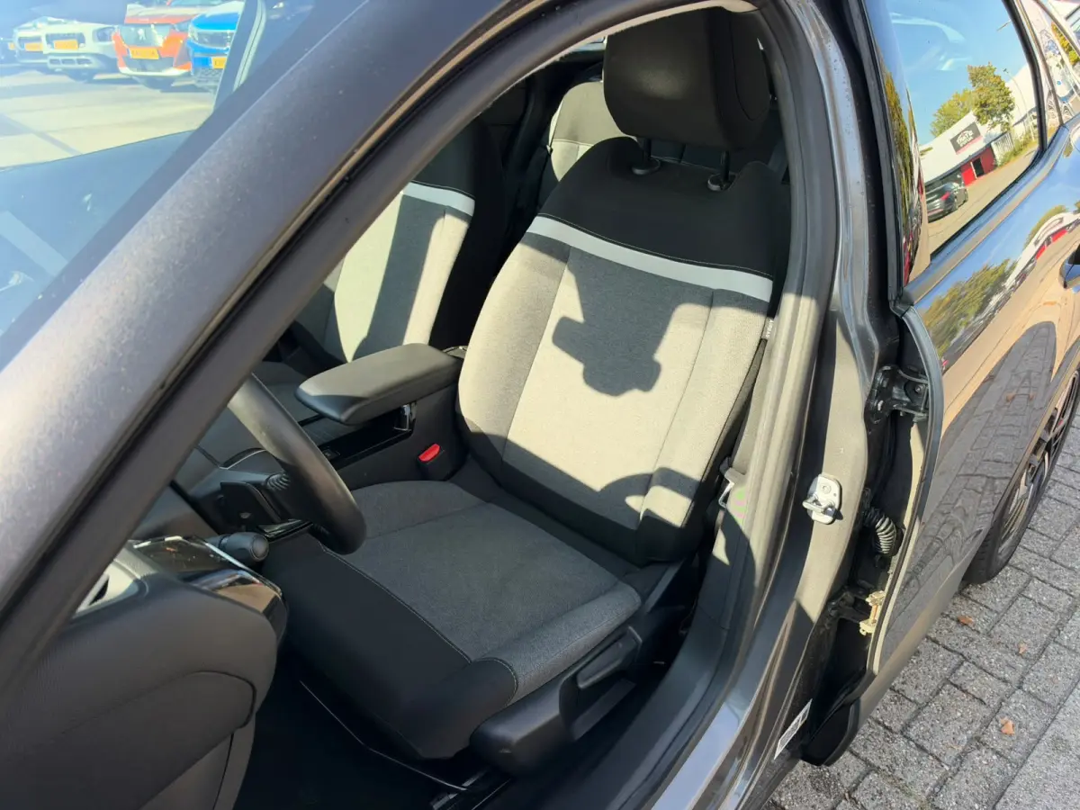 1.2 PureTech Feel, Navi, Airco, Automaat, Stoel verwarming, 1ste Eigenaar, INC BTW