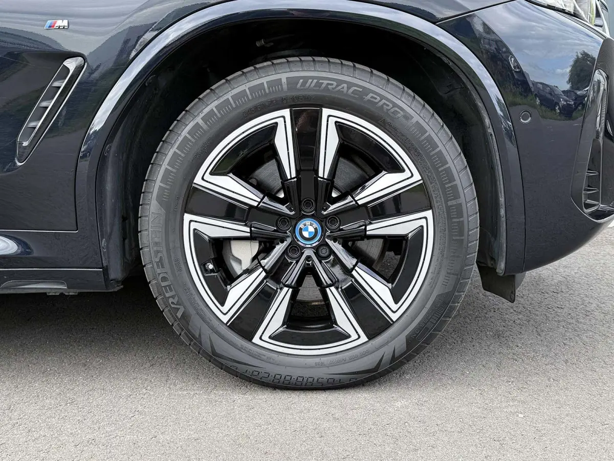 Executive 80 kWh M Sport [SOH 98,8%] Pano,Pilot assist,Elek stoelen,Achteruitrijcamera,Dodehoekdetectie,Dealer onderhouden