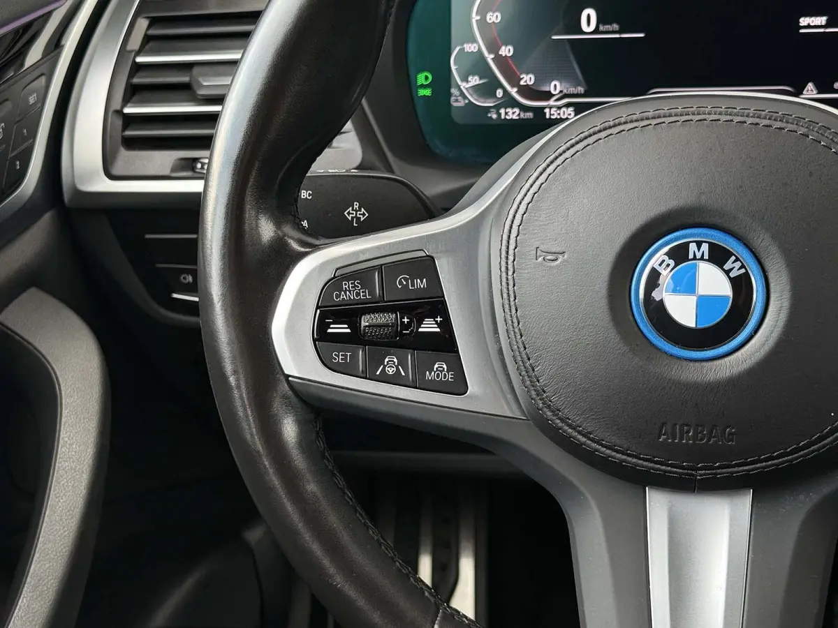 Executive 80 kWh M Sport [SOH 98,8%] Pano,Pilot assist,Elek stoelen,Achteruitrijcamera,Dodehoekdetectie,Dealer onderhouden