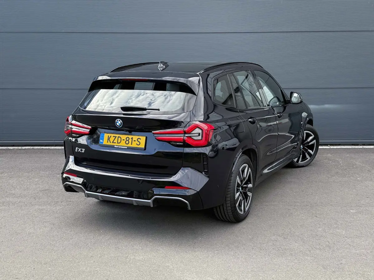 Executive 80 kWh M Sport [SOH 98,8%] Pano,Pilot assist,Elek stoelen,Achteruitrijcamera,Dodehoekdetectie,Dealer onderhouden