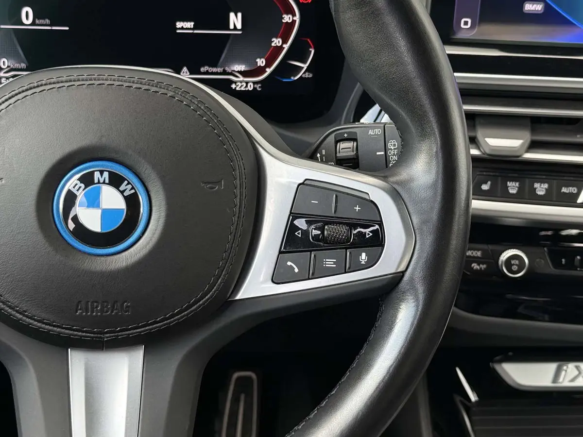 Executive 80 kWh M Sport [SOH 98,8%] Pano,Pilot assist,Elek stoelen,Achteruitrijcamera,Dodehoekdetectie,Dealer onderhouden