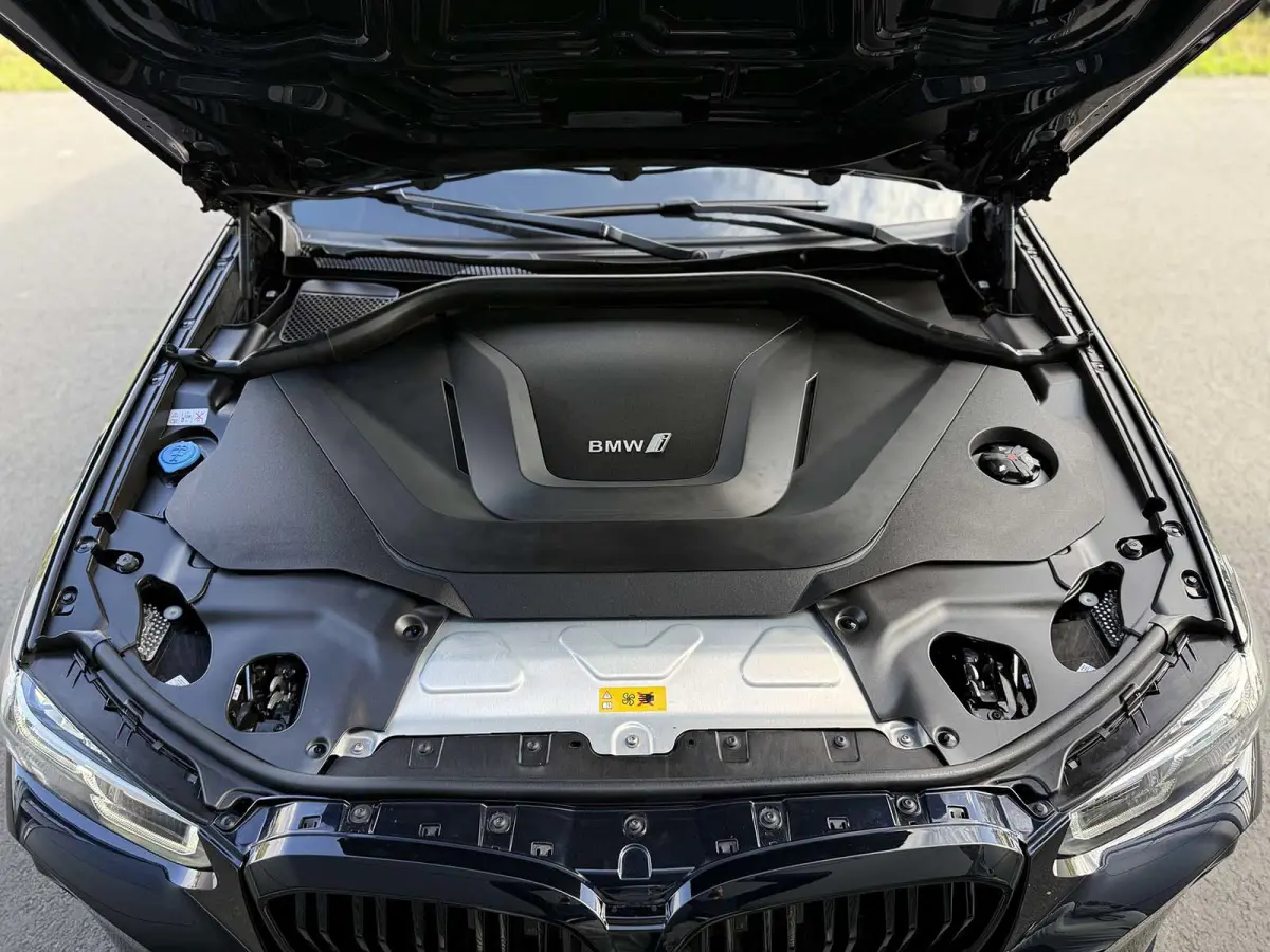 Executive 80 kWh M Sport [SOH 98,8%] Pano,Pilot assist,Elek stoelen,Achteruitrijcamera,Dodehoekdetectie,Dealer onderhouden