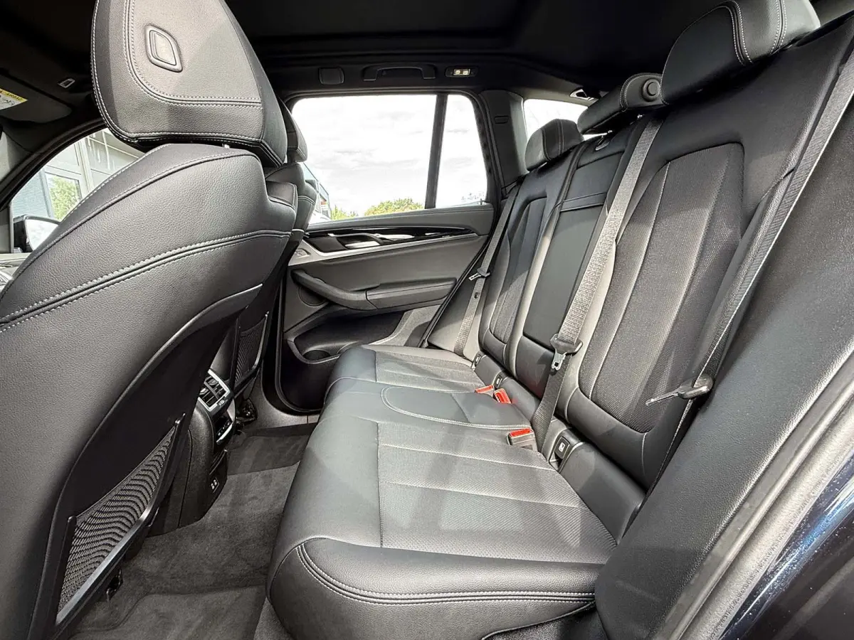 Executive 80 kWh M Sport [SOH 98,8%] Pano,Pilot assist,Elek stoelen,Achteruitrijcamera,Dodehoekdetectie,Dealer onderhouden