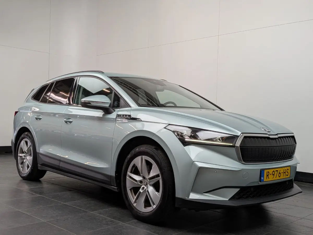 60 180 pk | SOH 92,4 | LM-Velgen 19 inch | Achteruitrijcamera | Apple Carplay