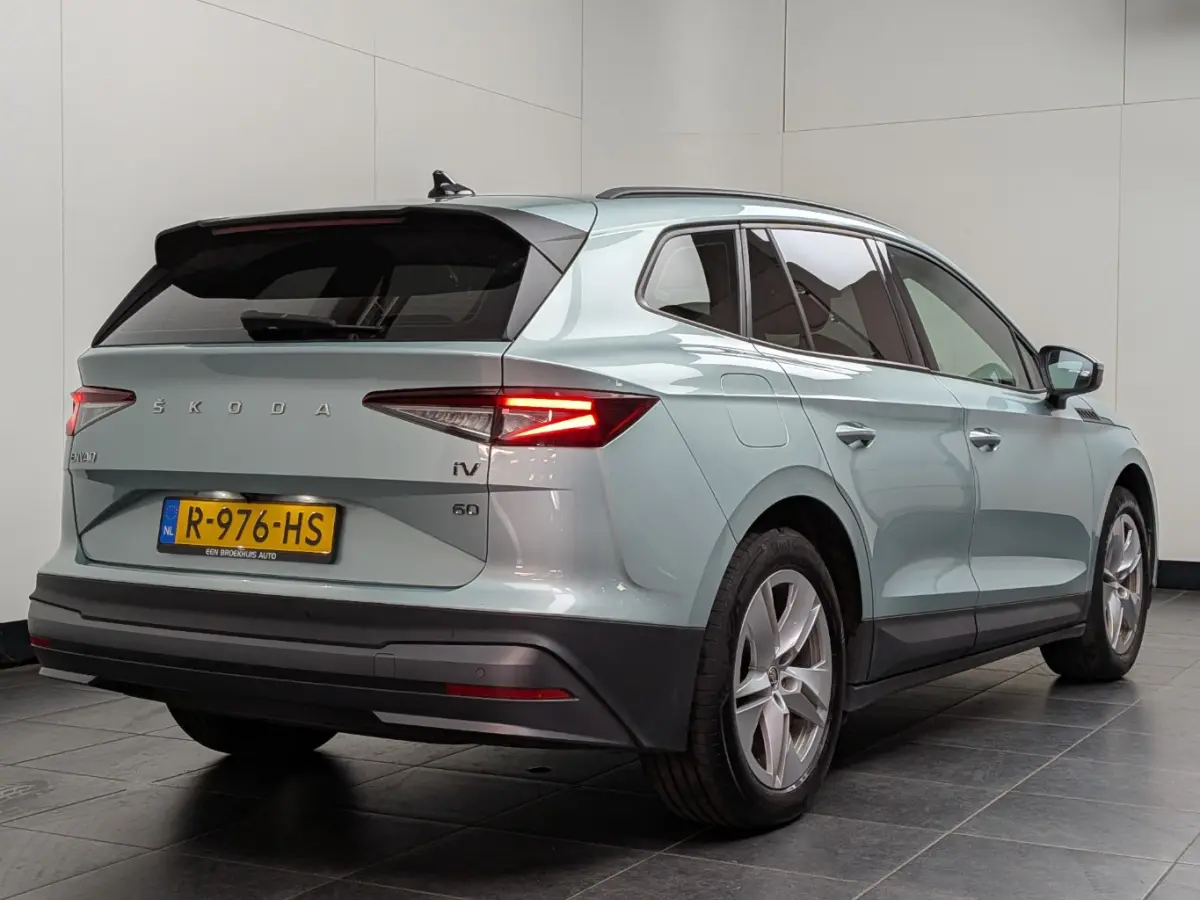 60 180 pk | SOH 92,4 | LM-Velgen 19 inch | Achteruitrijcamera | Apple Carplay