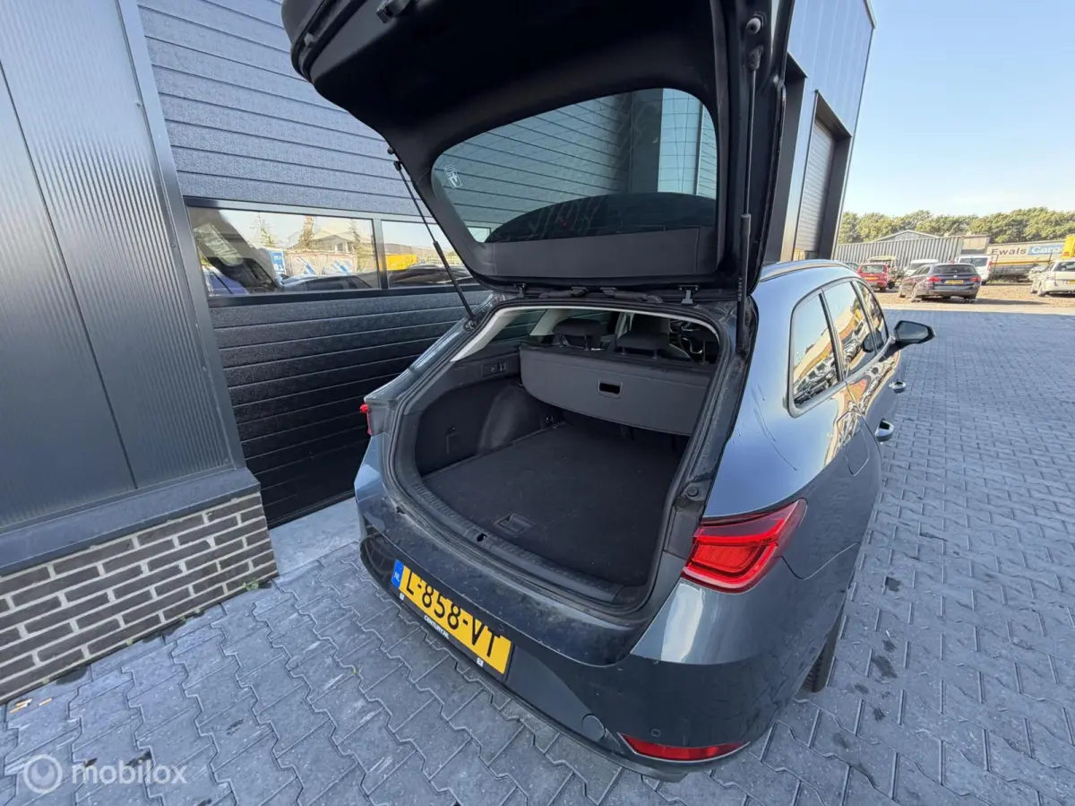 1.5 TSI Style Business Intense Inkl BTW! Adaptive cruise! Navi Carplay!