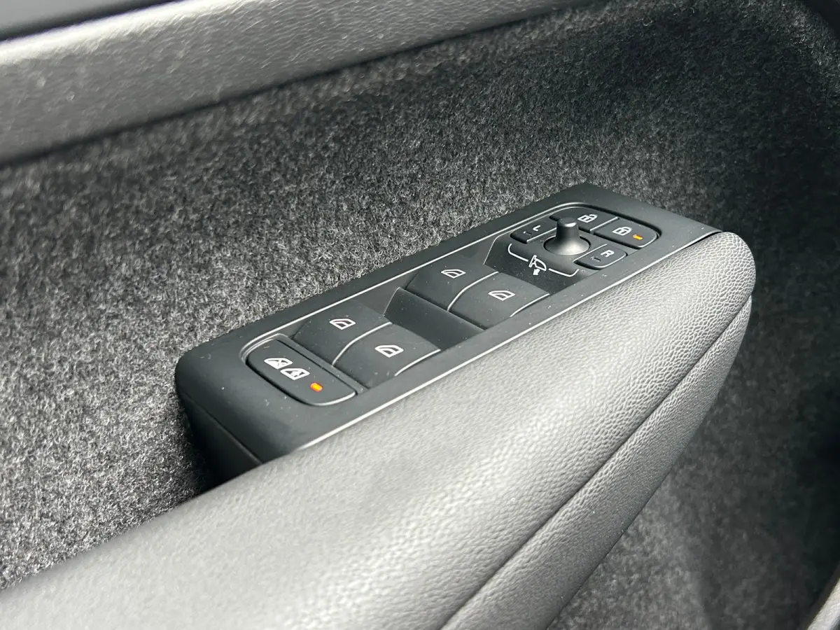 1.5 T5 Plug-in hybrid Ultimate Dark | Pano | Memory | Leder | SoH 93% | Harman/Kardon | Trekhaak | 360 camera | Black pakket |