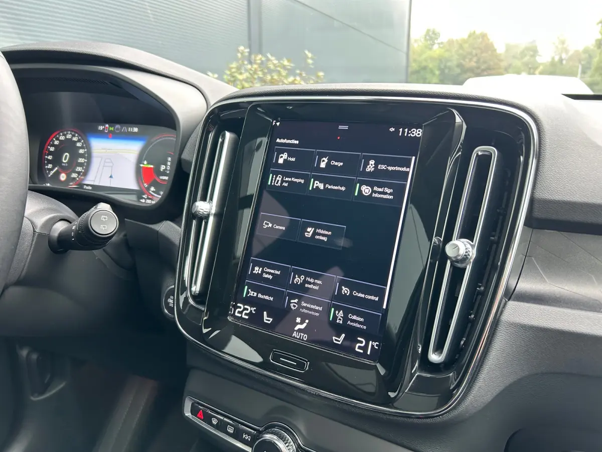 1.5 T5 Plug-in hybrid Ultimate Dark | Pano | Memory | Leder | SoH 93% | Harman/Kardon | Trekhaak | 360 camera | Black pakket |