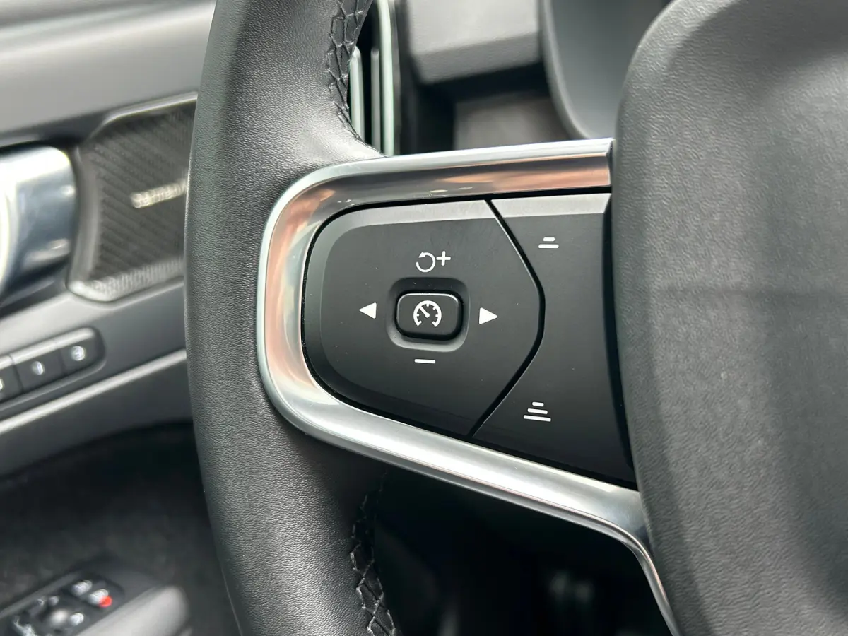 1.5 T5 Plug-in hybrid Ultimate Dark | Pano | Memory | Leder | SoH 93% | Harman/Kardon | Trekhaak | 360 camera | Black pakket |
