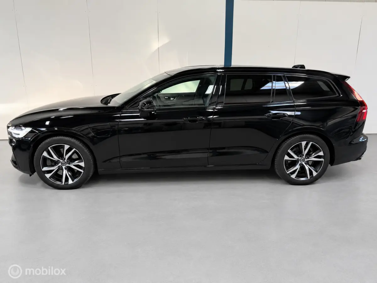 2.0 T6 Plug-in hybrid AWD Plus Dark LONG RANGE