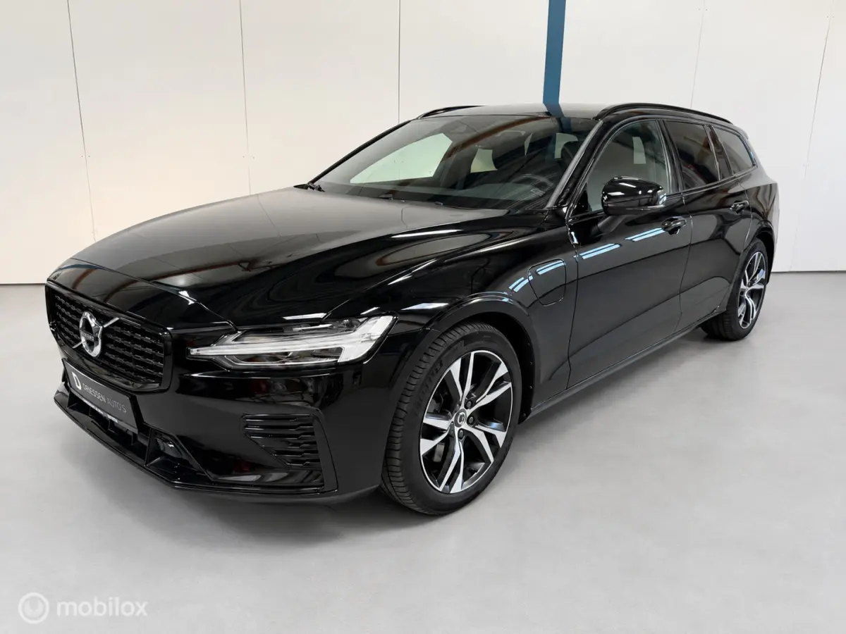 2.0 T6 Plug-in hybrid AWD Plus Dark LONG RANGE