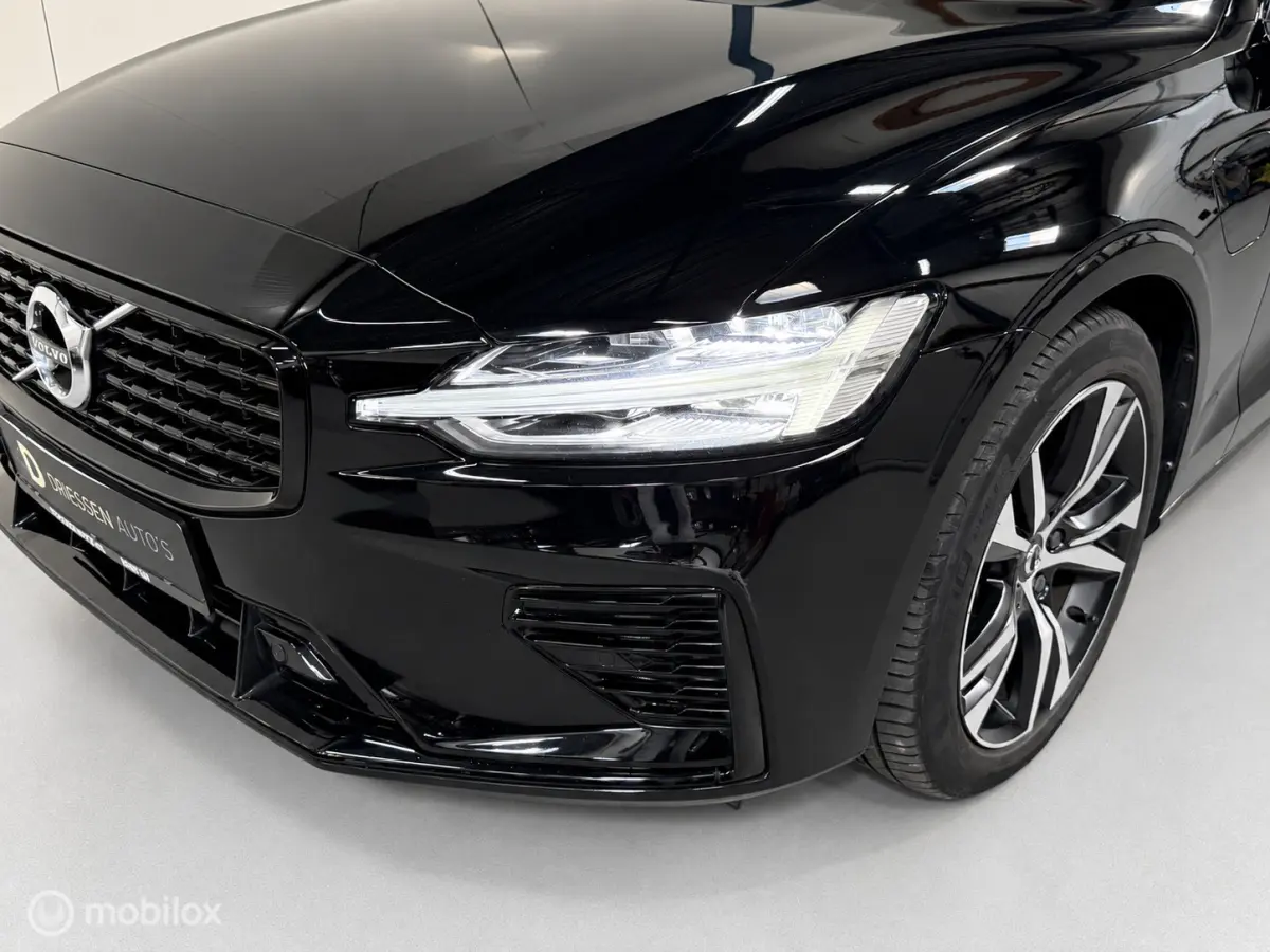 2.0 T6 Plug-in hybrid AWD Plus Dark LONG RANGE