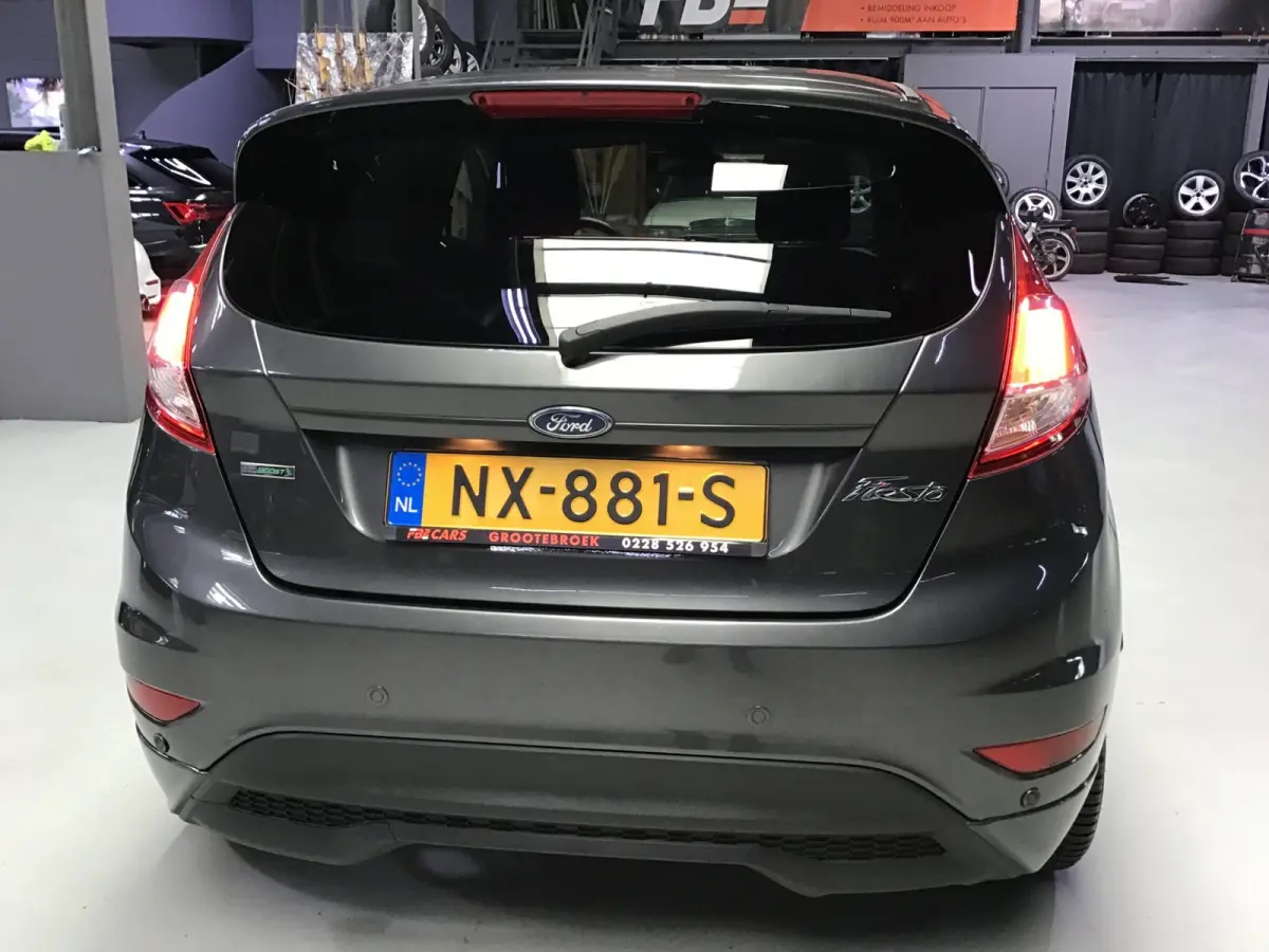 1.0 EcoBoost ST Line I Dealer Onderh. I Navi I Clima I Cruise I Led I 17inch I Park. sens I Getint Glas I Nette Auto.