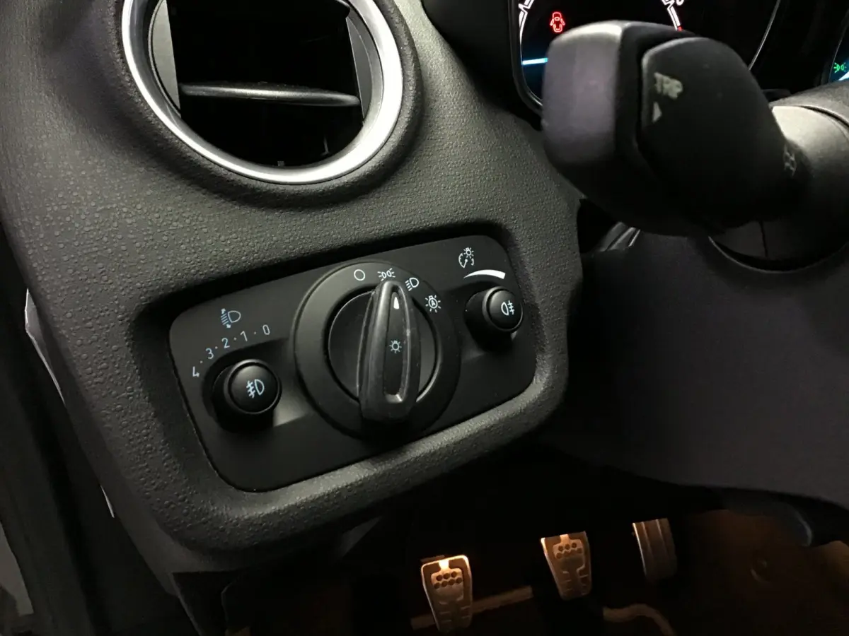 1.0 EcoBoost ST Line I Dealer Onderh. I Navi I Clima I Cruise I Led I 17inch I Park. sens I Getint Glas I Nette Auto.