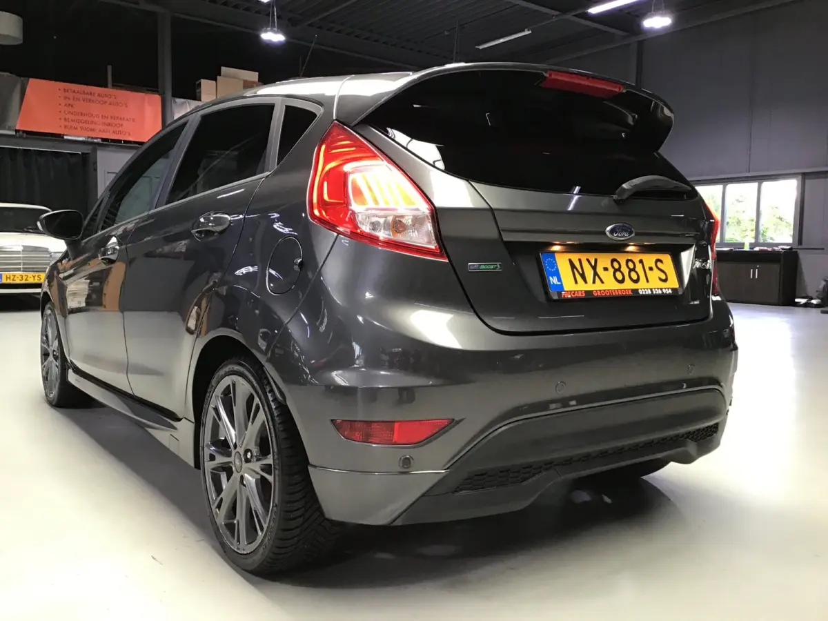 1.0 EcoBoost ST Line I Dealer Onderh. I Navi I Clima I Cruise I Led I 17inch I Park. sens I Getint Glas I Nette Auto.