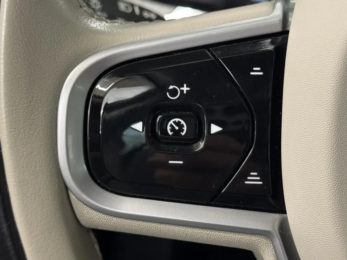 2.0 T6 Recharge AWD Inscription | H&K audio | Camera  | Climate | Memory seat | Verwarmd stuurwiel/voorstoelen | Elektrisch achterklep( Vestiging - Nieuwegein )