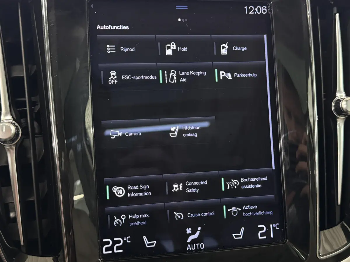 2.0 T6 Recharge AWD Inscription | H&K audio | Camera  | Climate | Memory seat | Verwarmd stuurwiel/voorstoelen | Elektrisch achterklep( Vestiging - Nieuwegein )