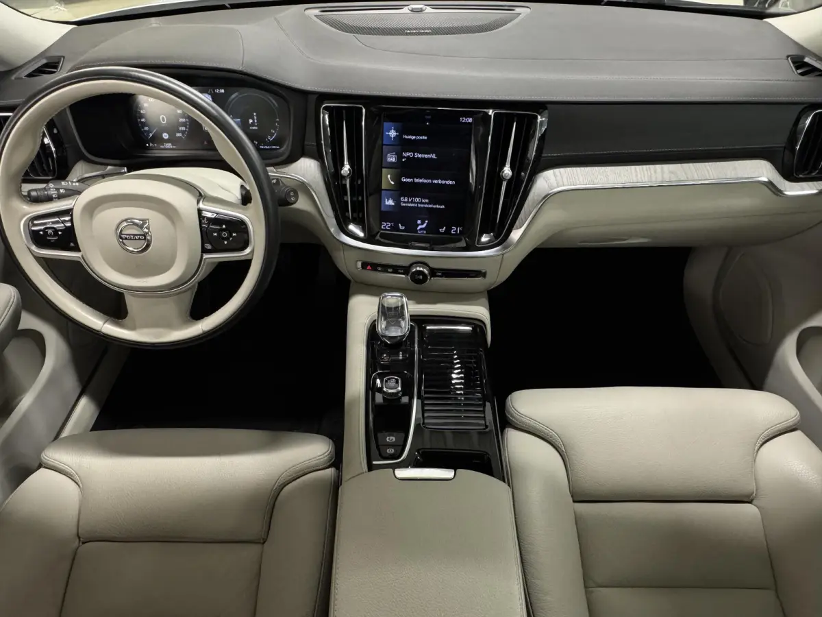 2.0 T6 Recharge AWD Inscription | H&K audio | Camera  | Climate | Memory seat | Verwarmd stuurwiel/voorstoelen | Elektrisch achterklep( Vestiging - Nieuwegein )