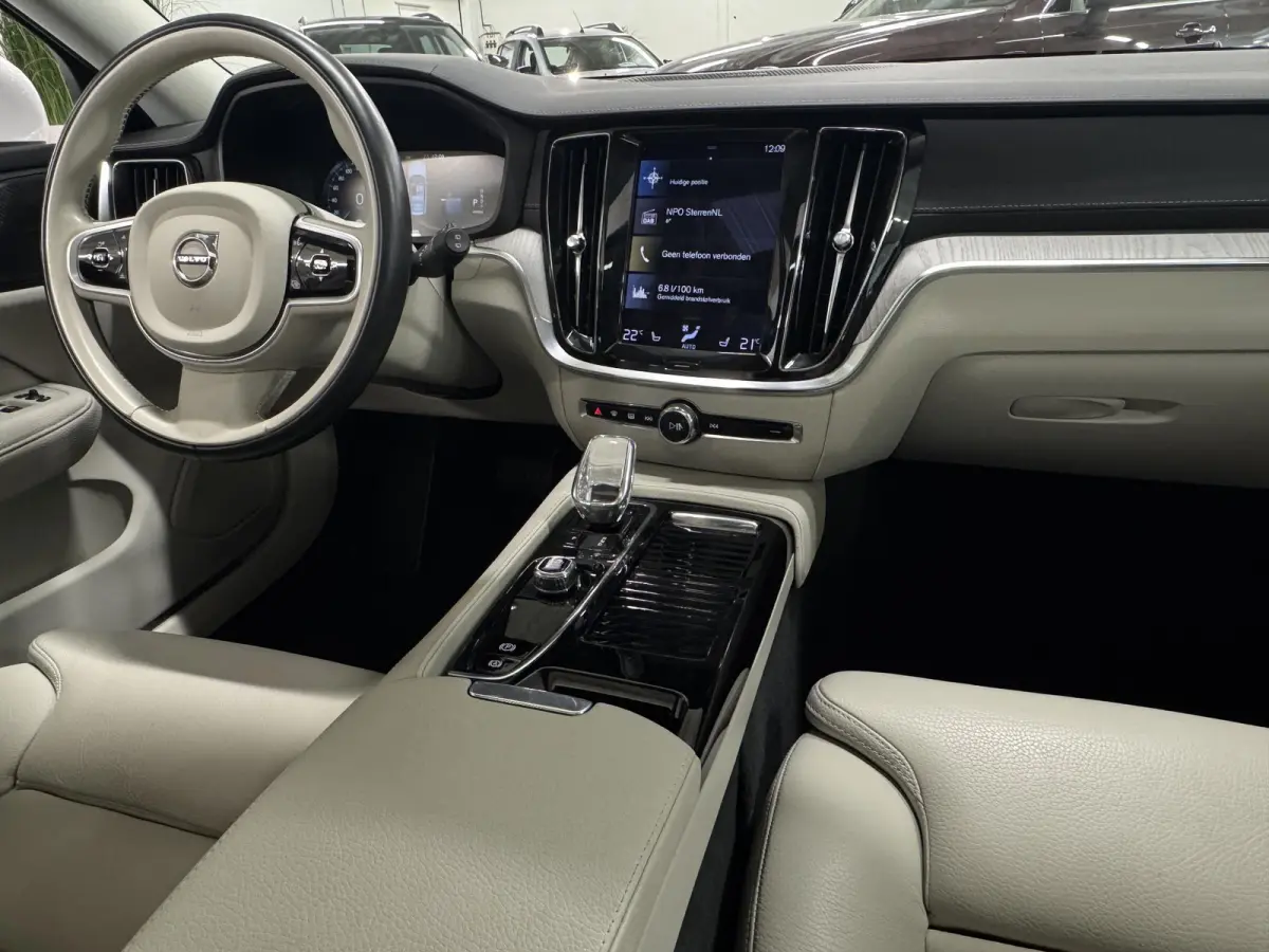 2.0 T6 Recharge AWD Inscription | H&K audio | Camera  | Climate | Memory seat | Verwarmd stuurwiel/voorstoelen | Elektrisch achterklep( Vestiging - Nieuwegein )