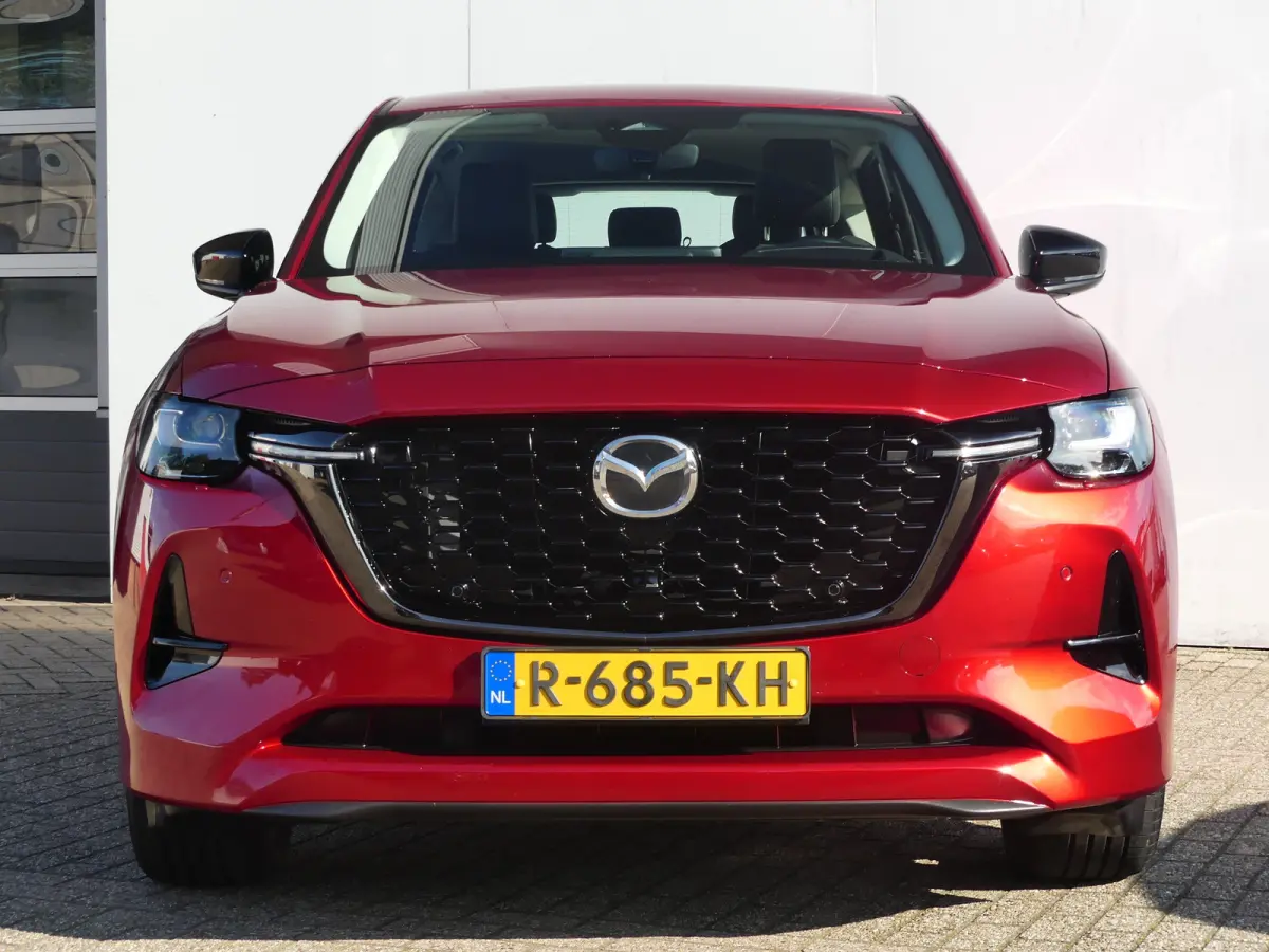 2.5 e-SkyActiv PHEV Homura | TREKHAAK | DODEHOEKDETECTIE | STOEL+STUURVERWARMING | CAMERA | PARKEERSENSOREN V+A | NAVI | LMV 20" | APPLE CARPLAY / ANDROID AUTO | HEAD-UP |