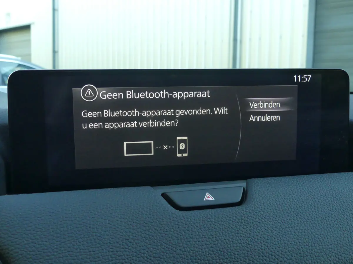 2.5 e-SkyActiv PHEV Homura | TREKHAAK | DODEHOEKDETECTIE | STOEL+STUURVERWARMING | CAMERA | PARKEERSENSOREN V+A | NAVI | LMV 20" | APPLE CARPLAY / ANDROID AUTO | HEAD-UP |