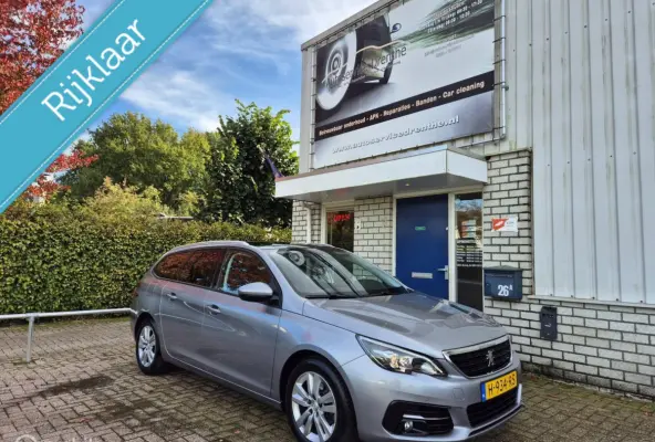 1.2 PureTech Blue Lease Premium