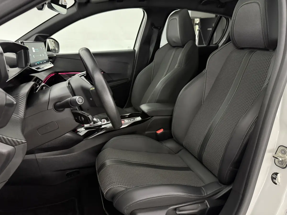 EV GT 50 kWh | Snelladen | SOH 92% | Pano | Virtual | Camera | Carplay | Sfeer | LED | Navi | Parkeersens.