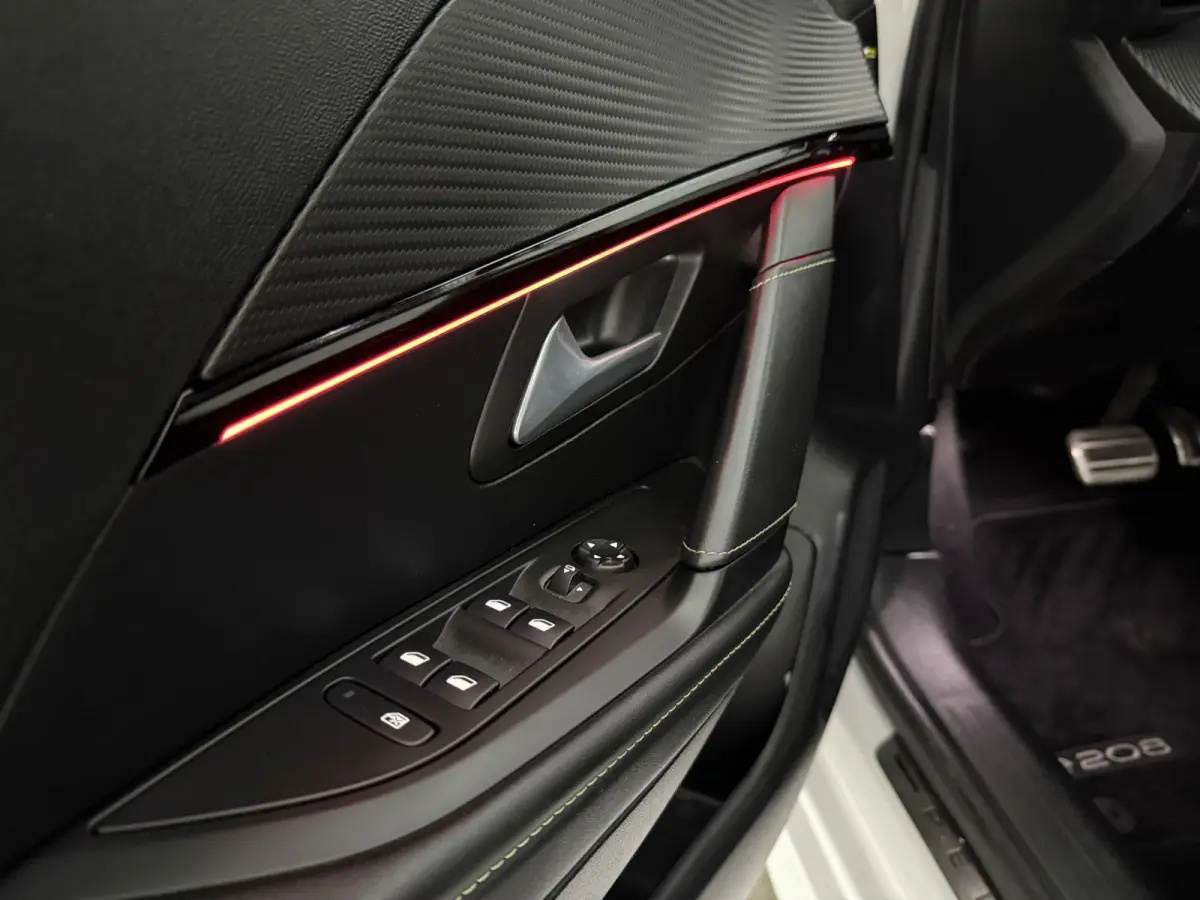 EV GT 50 kWh | Snelladen | SOH 92% | Pano | Virtual | Camera | Carplay | Sfeer | LED | Navi | Parkeersens.