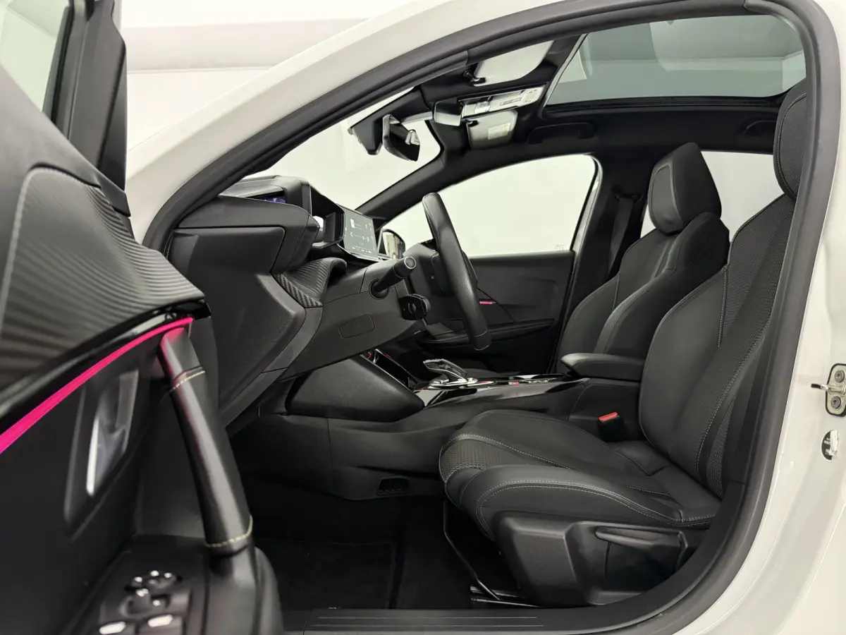 EV GT 50 kWh | Snelladen | SOH 92% | Pano | Virtual | Camera | Carplay | Sfeer | LED | Navi | Parkeersens.