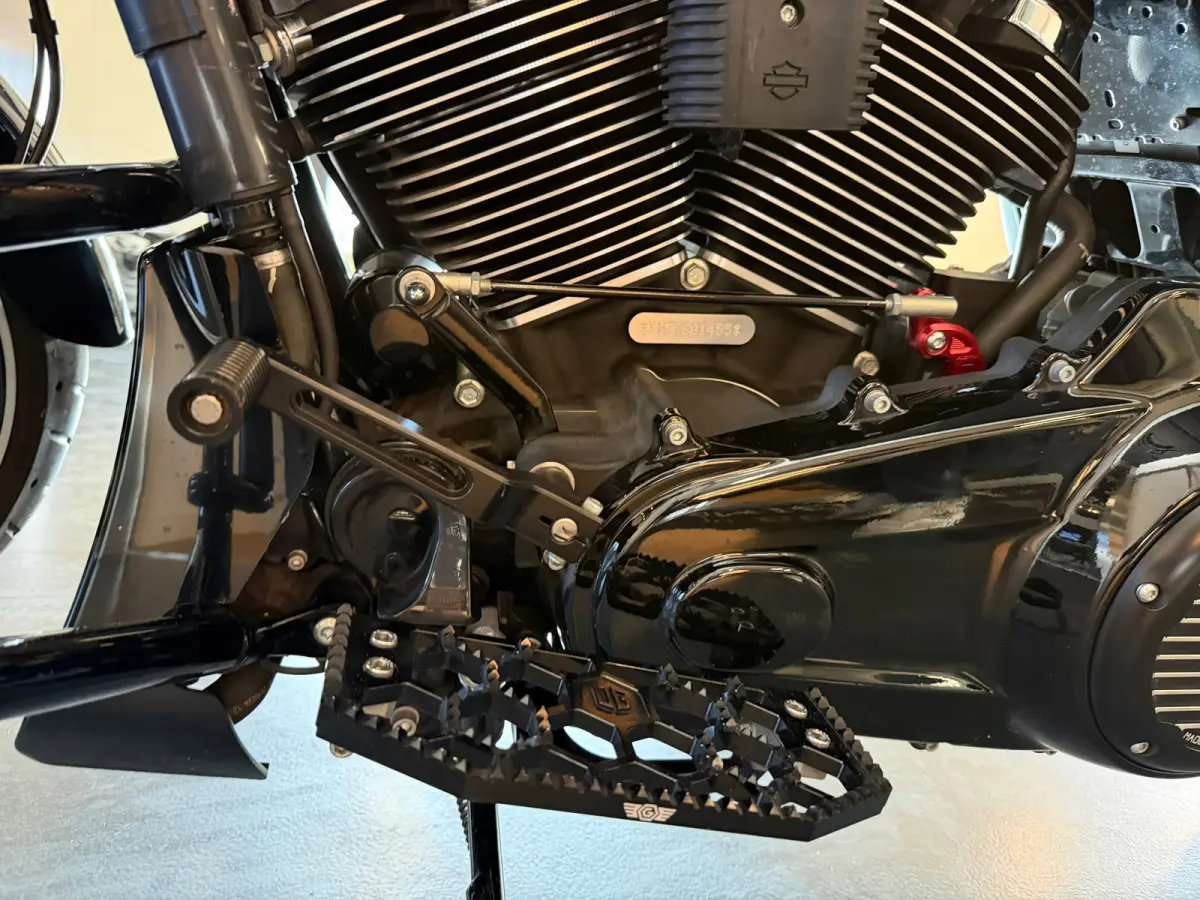 Tour 117 FLTRX custom 2024 1e eigenaar 5HD