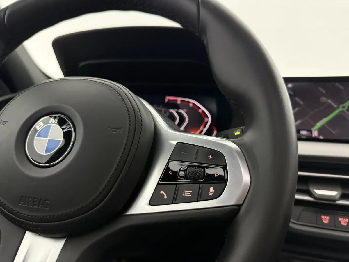 118i High Executive M-Sport | Pano | Virtual | Sfeer | Carplay | Trekhaak | Navi | Parkeersens. | NAP