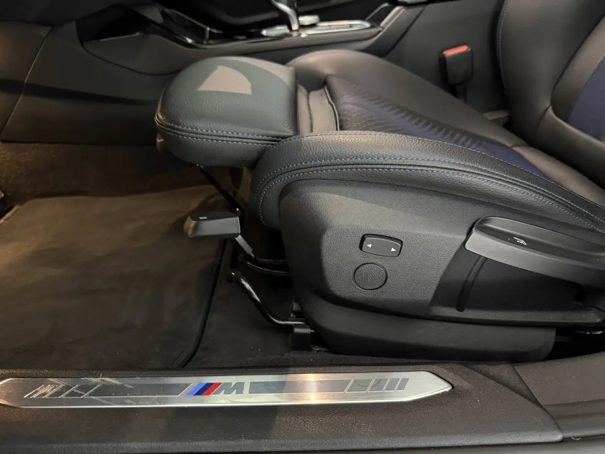 118i High Executive M-Sport | Pano | Virtual | Sfeer | Carplay | Trekhaak | Navi | Parkeersens. | NAP