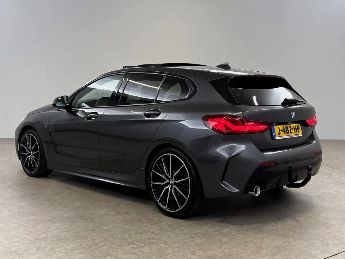 118i High Executive M-Sport | Pano | Virtual | Sfeer | Carplay | Trekhaak | Navi | Parkeersens. | NAP