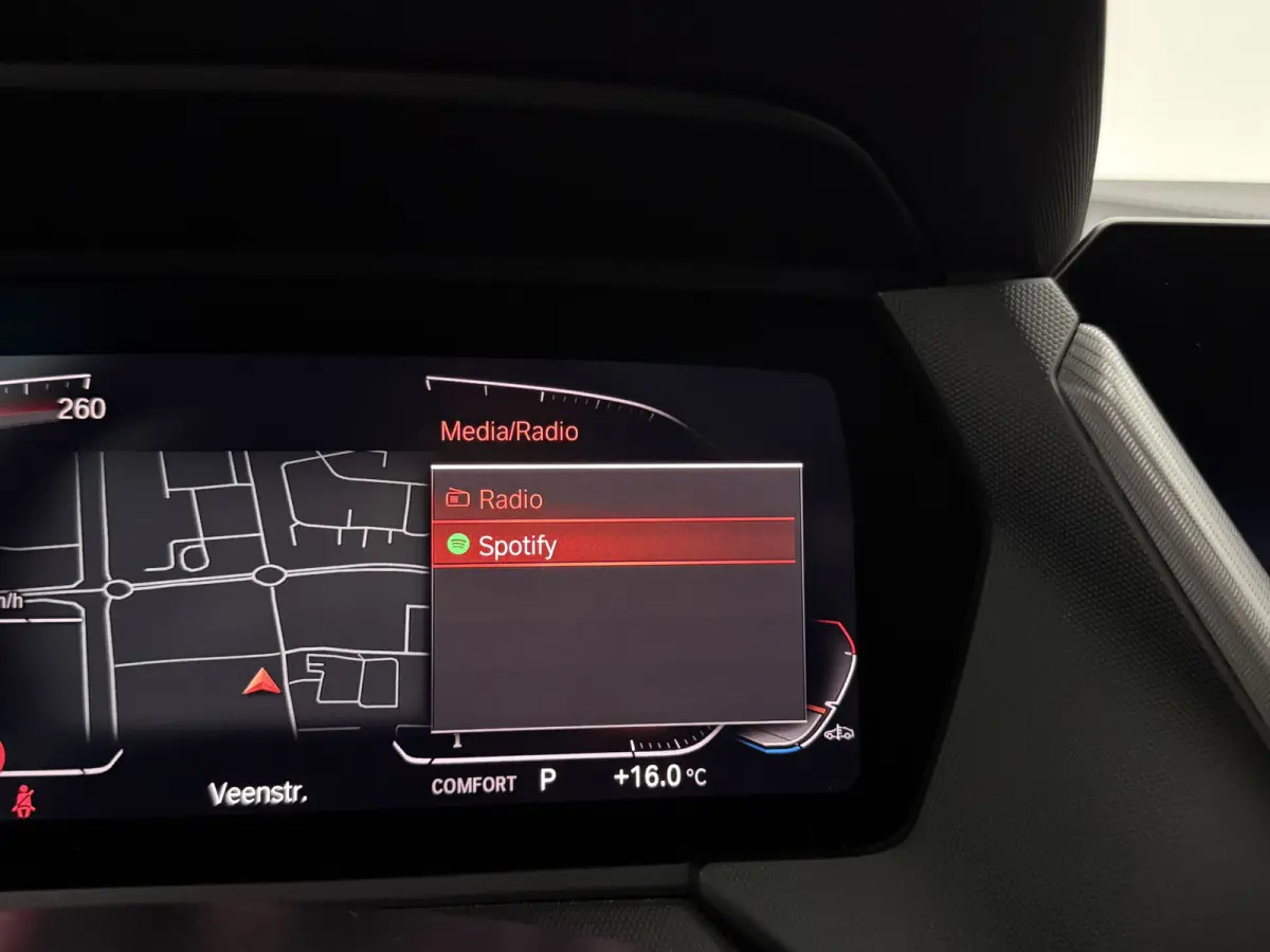 118i High Executive M-Sport | Pano | Virtual | Sfeer | Carplay | Trekhaak | Navi | Parkeersens. | NAP