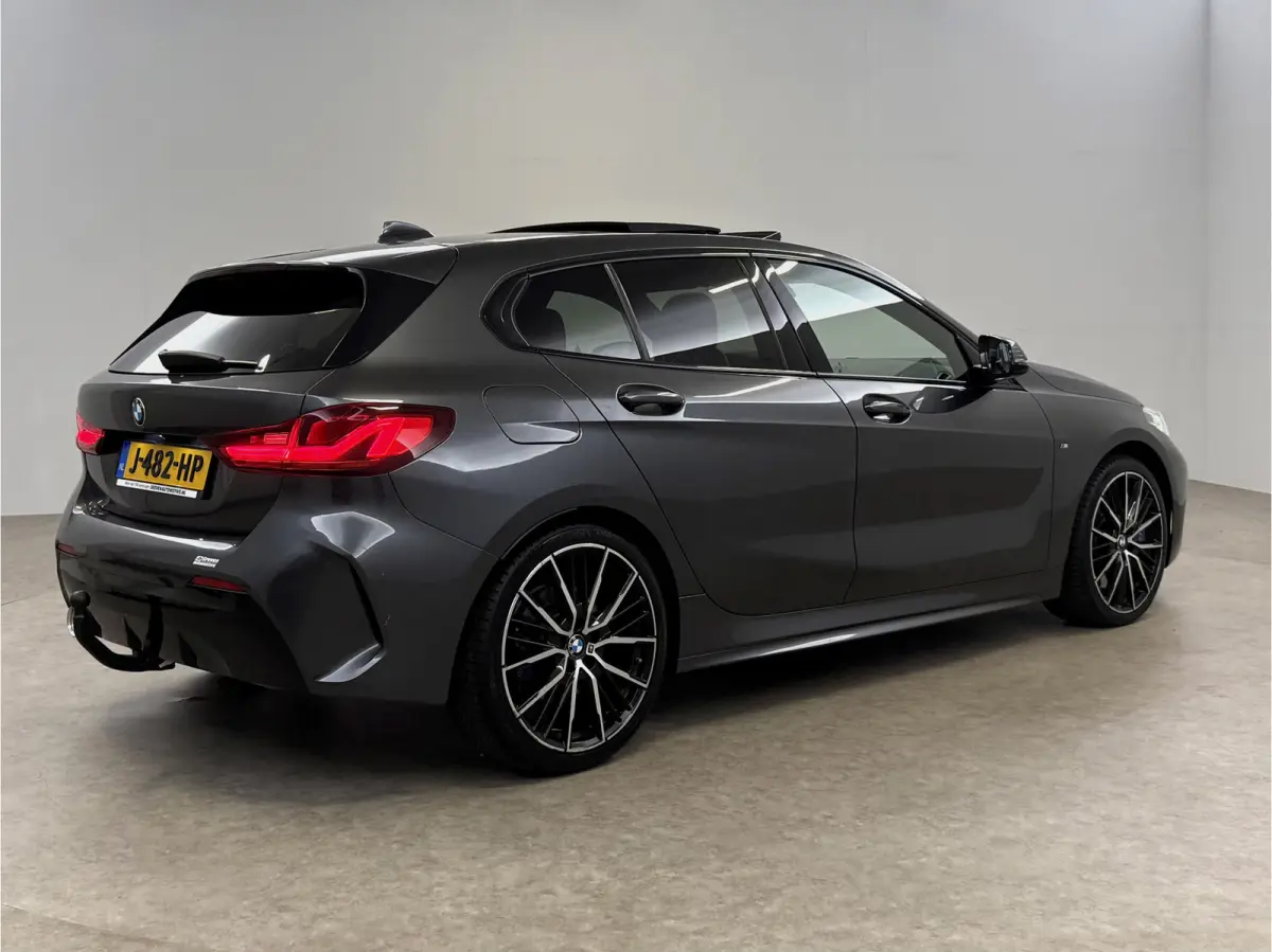 118i High Executive M-Sport | Pano | Virtual | Sfeer | Carplay | Trekhaak | Navi | Parkeersens. | NAP