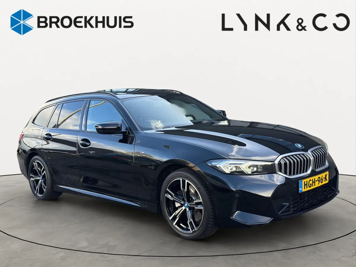330e M-Sport Volleder | SoH 94% | 360 camera | Panoramadak | Cruise control adaptief | Stoelverwarming |