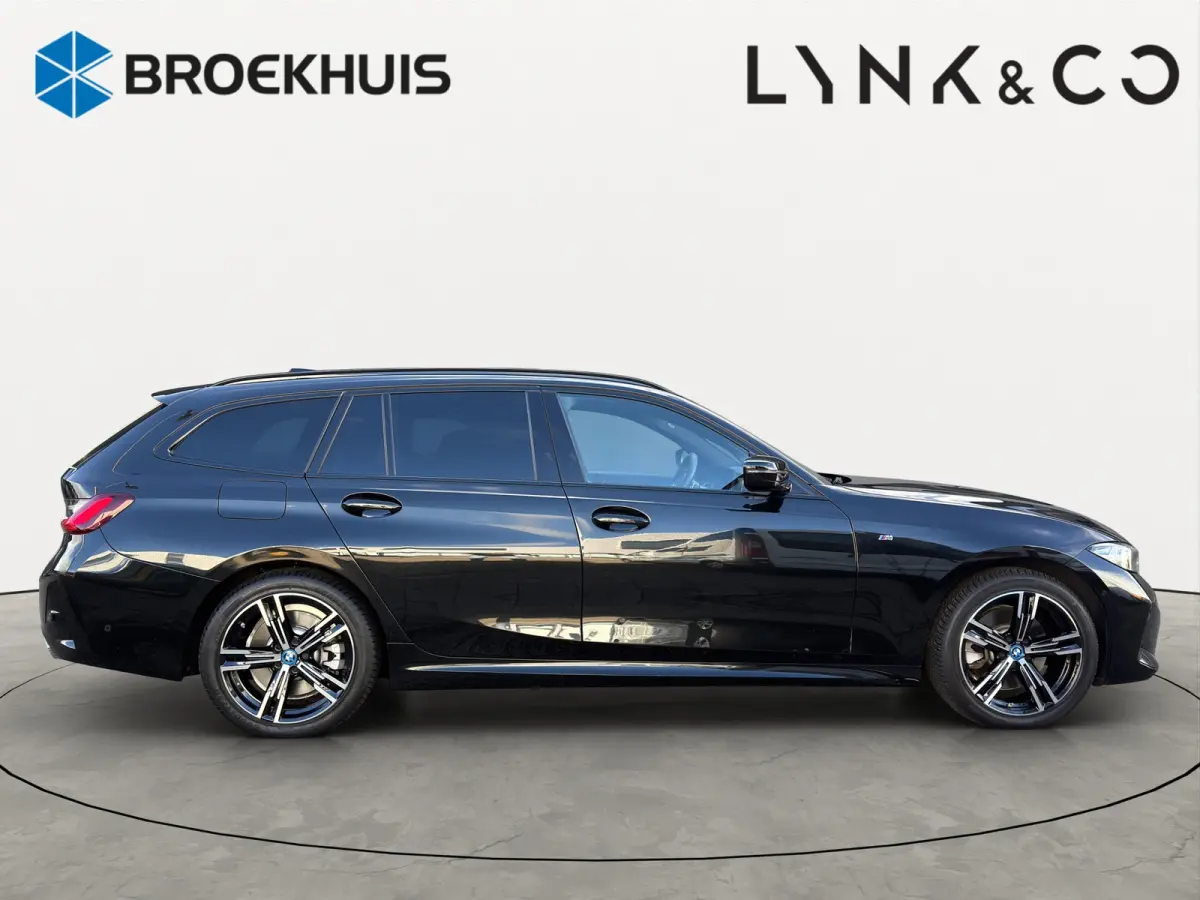 330e M-Sport Volleder | SoH 94% | 360 camera | Panoramadak | Cruise control adaptief | Stoelverwarming |
