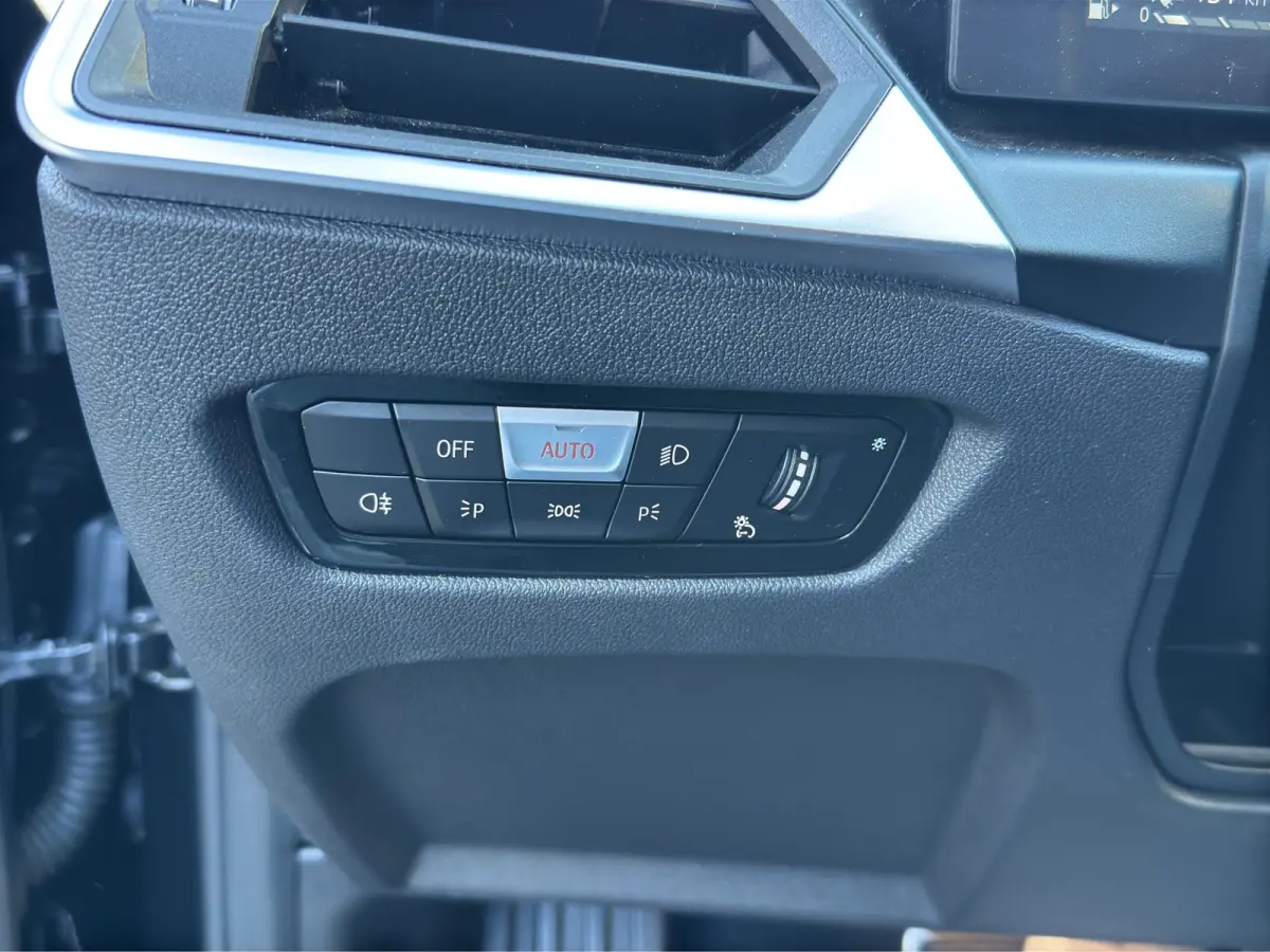 330e M-Sport Volleder | SoH 94% | 360 camera | Panoramadak | Cruise control adaptief | Stoelverwarming |