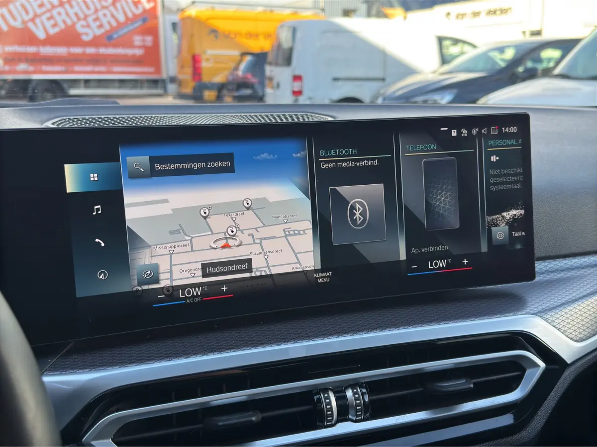 330e M-Sport Volleder | SoH 94% | 360 camera | Panoramadak | Cruise control adaptief | Stoelverwarming |