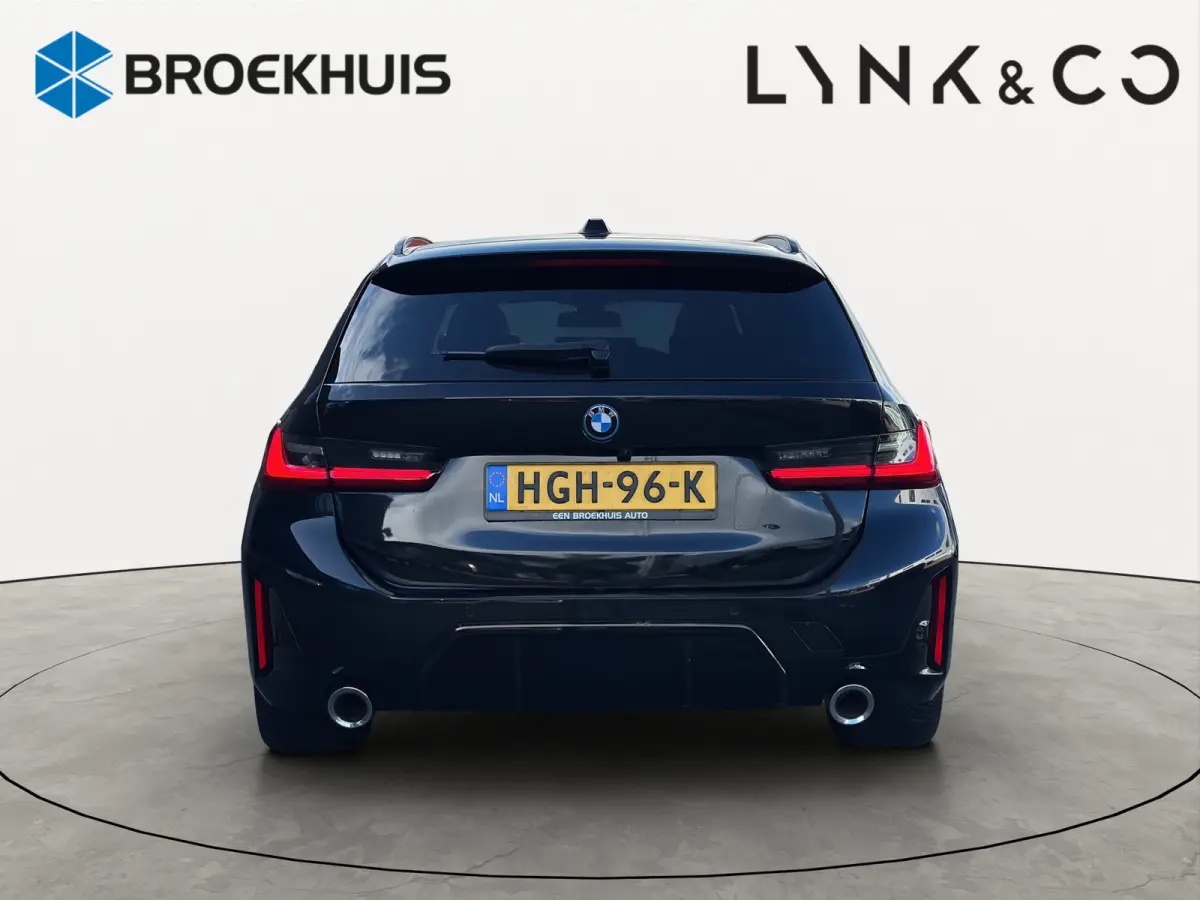 330e M-Sport Volleder | SoH 94% | 360 camera | Panoramadak | Cruise control adaptief | Stoelverwarming |