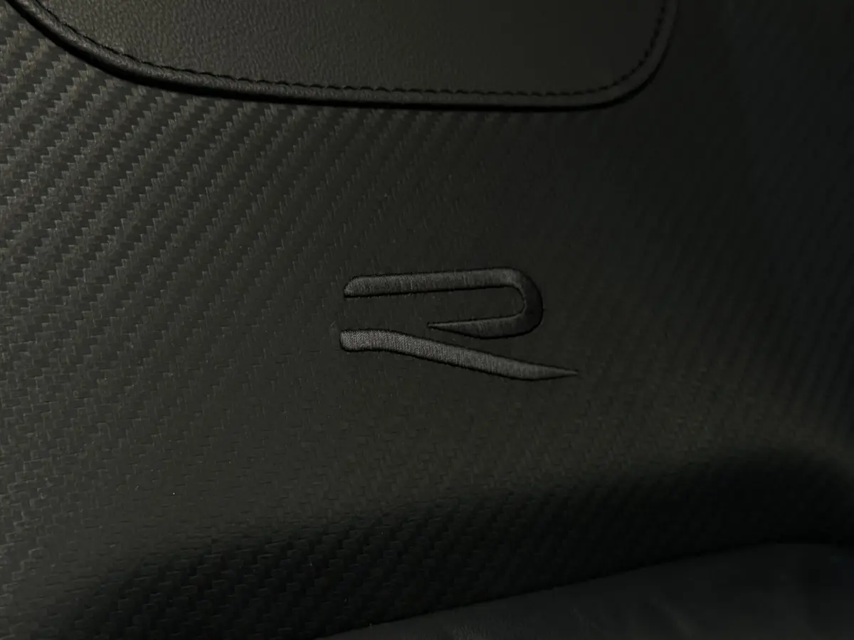2.0 TSI 4Motion R / Akrapovic / Pano / Dcc / Acc / Leder / Carplay / Dodehoek / Camera / Keyless Go / Ambiance /