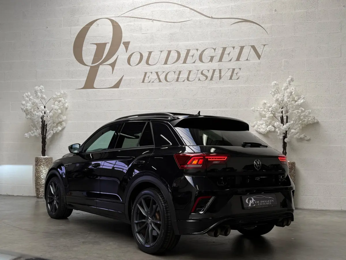 2.0 TSI 4Motion R / Akrapovic / Pano / Dcc / Acc / Leder / Carplay / Dodehoek / Camera / Keyless Go / Ambiance /