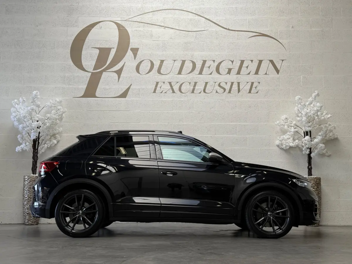 2.0 TSI 4Motion R / Akrapovic / Pano / Dcc / Acc / Leder / Carplay / Dodehoek / Camera / Keyless Go / Ambiance /
