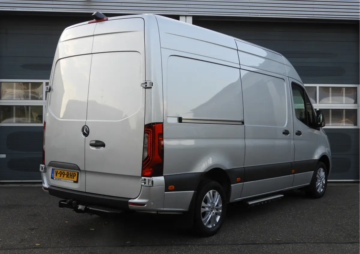 319 1.9 CDI L2H2 RWD AUT | 360° CAMERA | 2.8t TREKGEWICHT | DISTRONIC